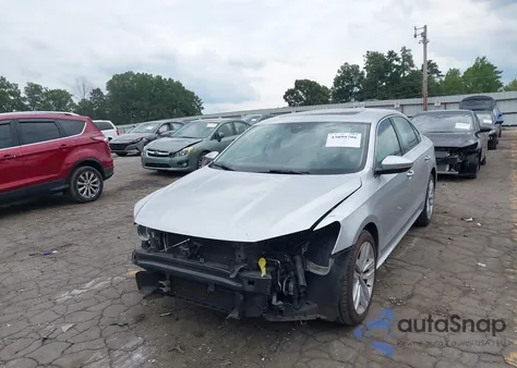 2017 Volkswagen Passat 1.8T Sel Premium из США, поврежденный, VIN 1VWCT7A32HC051738